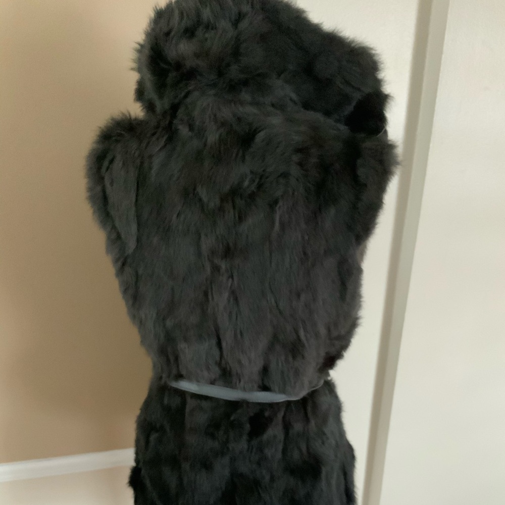 Real Rabbit Vest - Picture 2 of 4